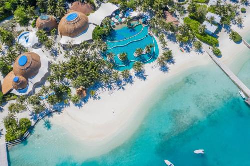 Kandooma Resort | Holiday Inn Resort Kandooma Maldives - Kids Stay & Eat Free and Free Roundtrip Speed Boat for a minimum 4 nights stay