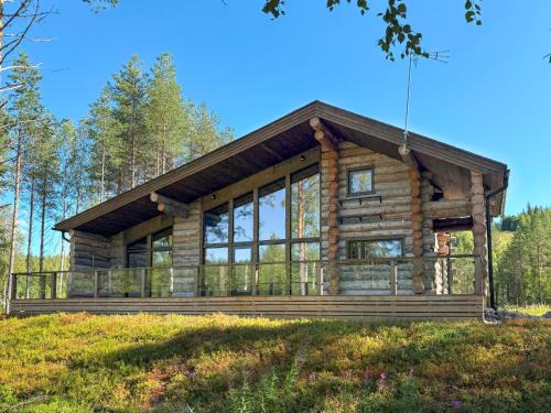 Kehys-Kainuu Villa | Holiday Villa Karhunkelo - sis 4 kpl hissilippuja