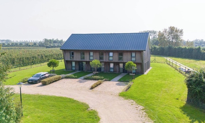 Municipality of Veere Ski Chalet | Holidayhome - Vroondijk 2 | Vrouwenpolder Zeebloesempje