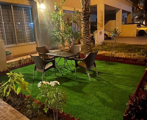 Karachi District Bed & Breakfast | Holidazzle Villa