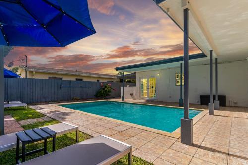 Driftwood Villa | Hollywood, FL - Private Villa - Pool Retreat