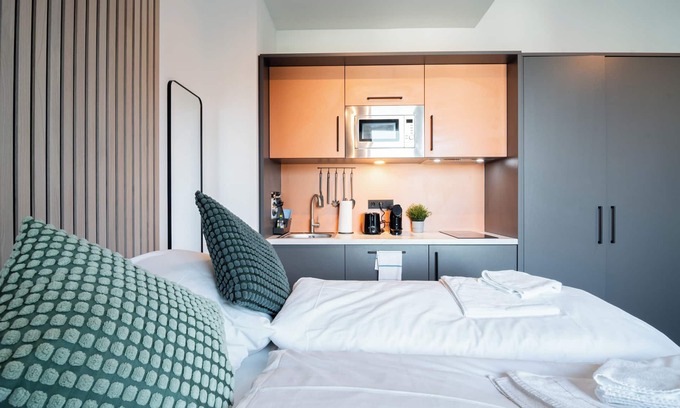 Barmbek-Sued Apartment | Homaris Apartments Winterhude