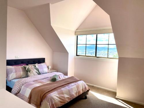 Moonah House | Home in Moonah with beautiful view