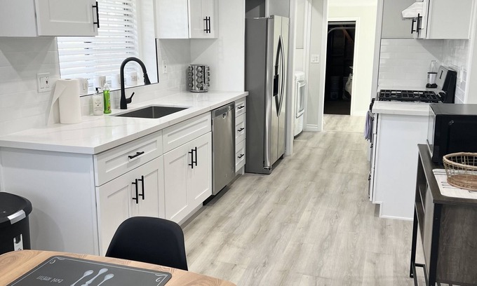 Mount Wilson House | Home w/Pool near LA/Disneyland/Universal/Beaches