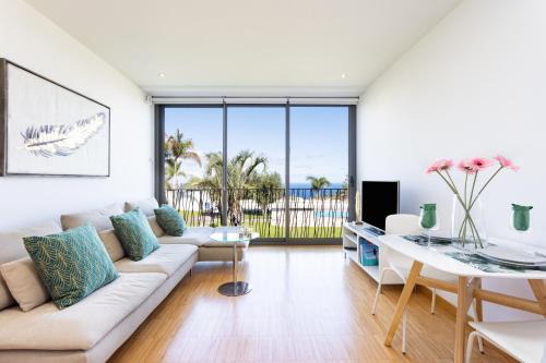 Santa Ursula Apartment | Home2Book Stunning La Quinta, Pool