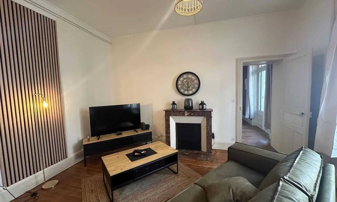 Moulins Apartment | Homerez - Apartment in Moulins