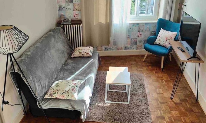 Neris-les-Bains Apartment | Homerez - Central Apt Néris-les-Bains