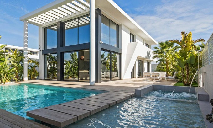 San Fulgencio Villa | Homerez - Spacious villa 6 km away from the beach for 6 ppl. with swimming-pool
