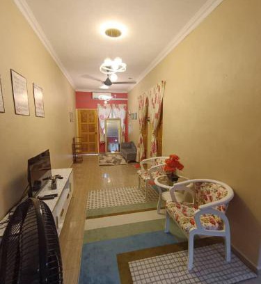 Johor Baharu District House | Homestay Hajah Jamilah Sungai Tiram