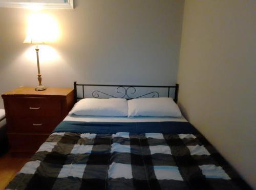 Kitchener House | HomeStay Near Kitchener Downtown 5 Min