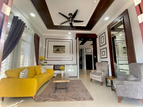 Wakaf Bharu House | Homestay Wakaf Bharu Tumpat-Musl!m Only