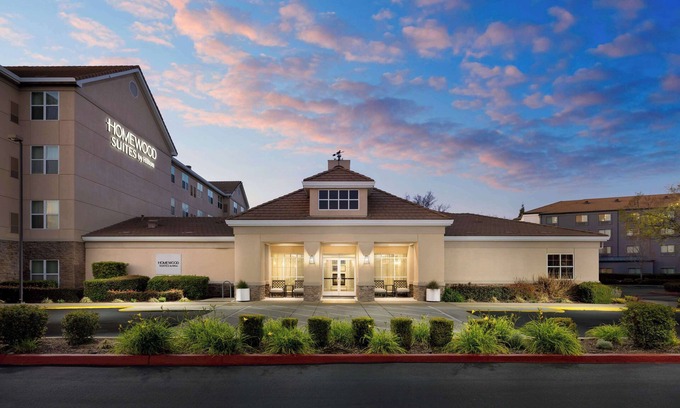 Roseville Hotel | Homewood Suites Sacramento Roseville