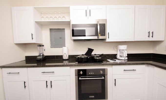 Hot Springs Apartment | Honeymoon in Hotsprings