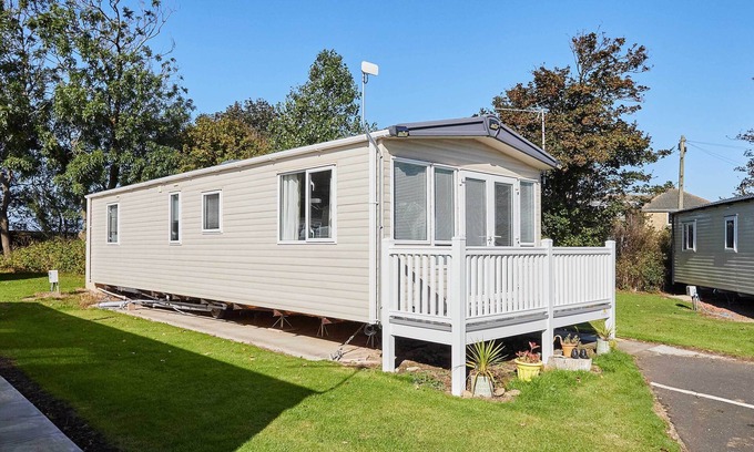 Cresswell Ski Chalet | Host & Stay | Leon's Retreat