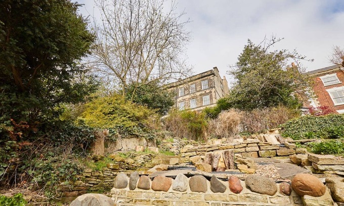 Whitby Apartment | Host Stay Scoresby Place