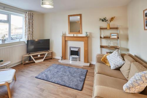 Saltburn-by-the-Sea House | Host & Stay - Station Cottage