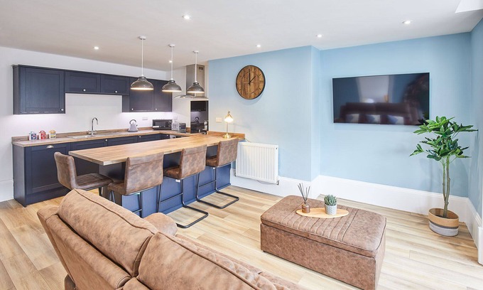 Saltburn-by-the-Sea Apartment | Host Stay The Seaside Escape