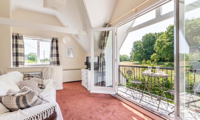 Irstead House | Host & Stay - The Lodge at Alderfen View