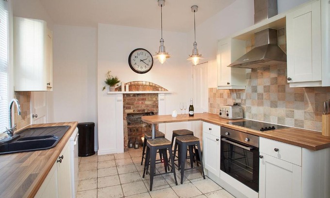 Saltburn-by-the-Sea House | Host & Stay - Windsor Cottage