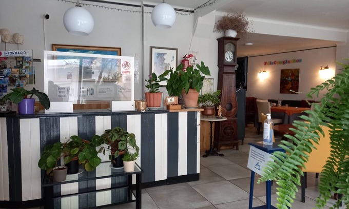 Roses Town Center House | Hostal Creus