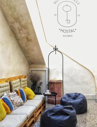 Campoamor Hostel | Hostel Numero Trece - FREE towels, coffee & tea, remote check-in