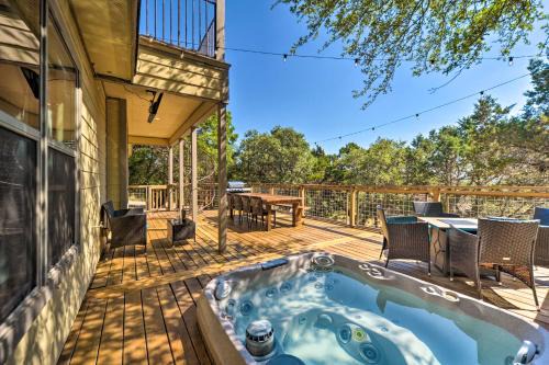 Canyon Lake House | Hot Tub and Game Room Canyon Lake Getaway!