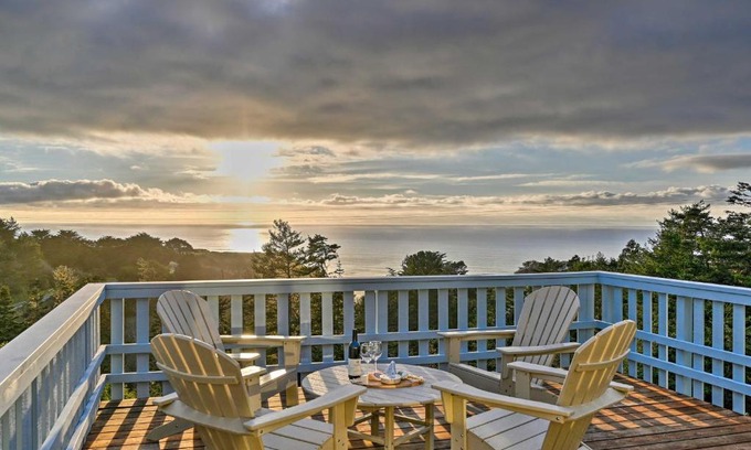 Manchester House | Hot Tub and Ocean Views Spacious Irish Beach Home!