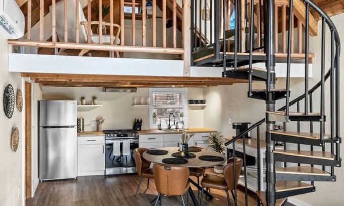 Kachina Village Apartment | Hot Tub King Fast WiFi