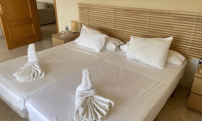 Castillo de Montemar Bed & Breakfast | Hotel Algorfa