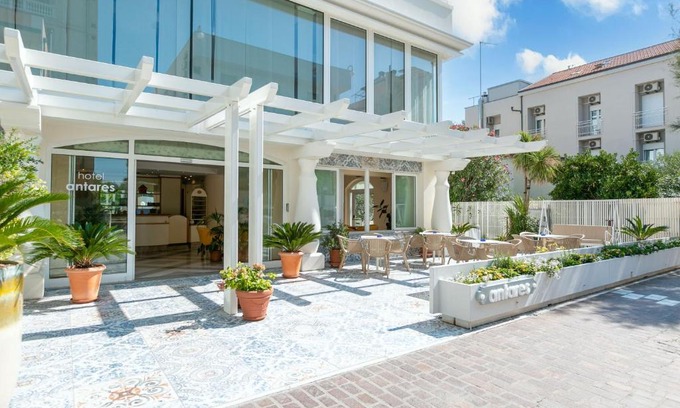 Misano Adriatico Hotel | Hotel Antares