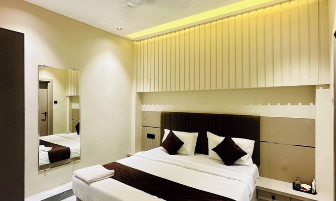 Bhopal Hotel | Hotel Balaji Inn, Ayodhya Bypass