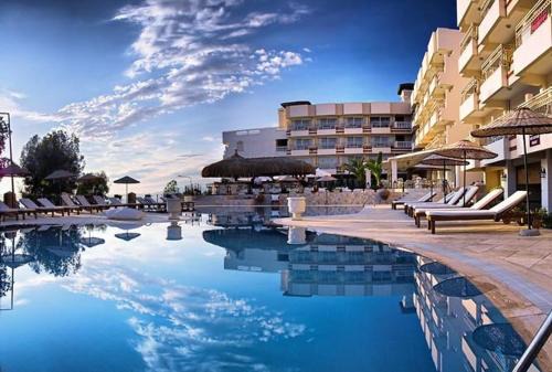 Kusadasi Hotel | Hotel Carina