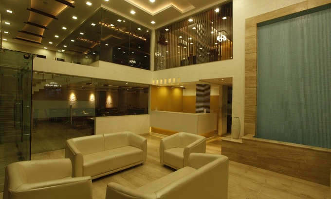 Allahabad Hotel | Hotel Crown Palace