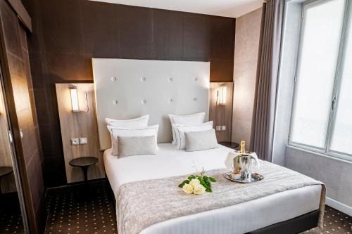 Quartier du Gros-Caillou Hotel | Hotel de la Paix Tour Eiffel