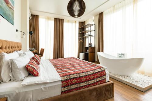 Sololaki Hotel | Hotel Flower