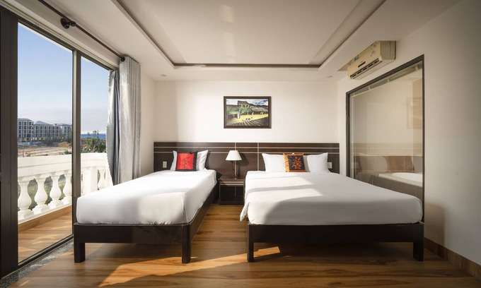 Cam An Hotel | Hotel Front Beach