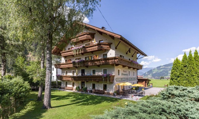 Mayrhofen Hotel | Hotel Garni Birkenhof