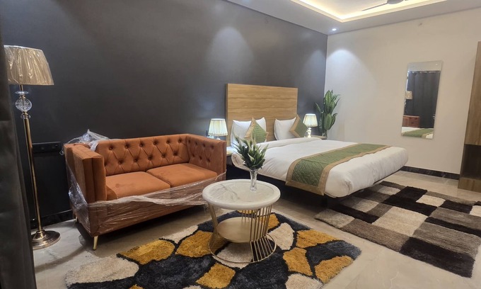 Gorakhpur Hotel | Hotel Golden Tulip'z