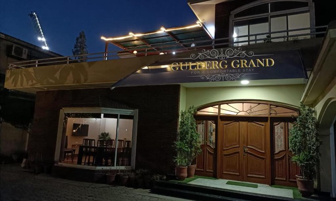 Gulberg House | Hotel Gulberg Grand