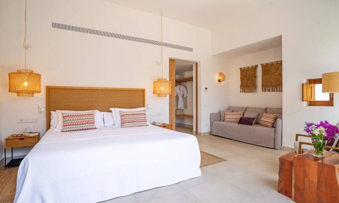 Sant Rafael de Sa Creu Hotel | Hotel In San Rafael With Tv, Breakfast, Smoking
