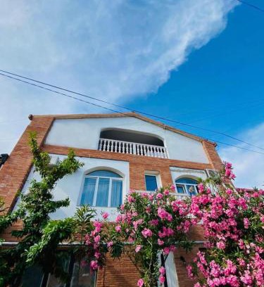 Avlabari Hotel | Hotel Isaka