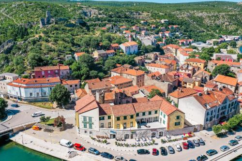 Krusevo Hotel | Hotel Kanjon Zrmanje