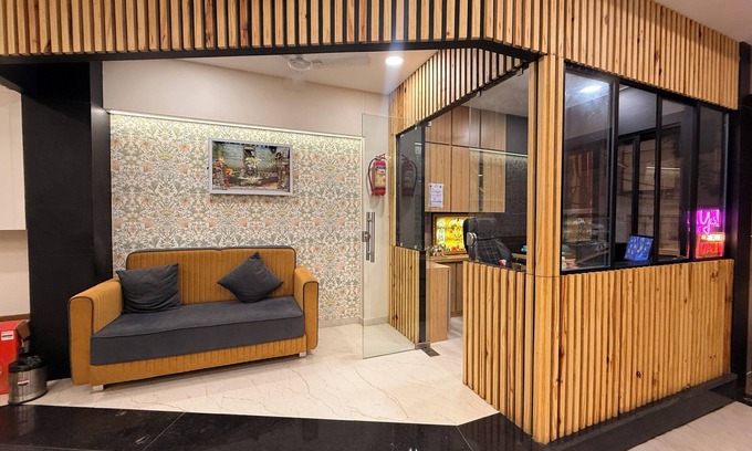 Ujjain Hotel | Hotel Kusum Kunj