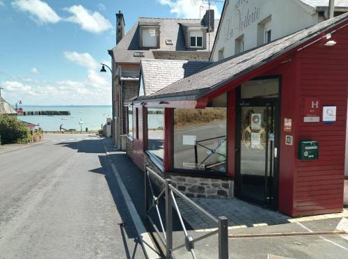 Cancale Hotel | Hotel La Voilerie Cancale bord de mer