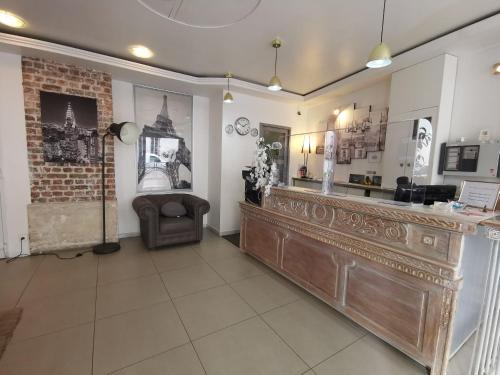 Quinze-Vingts Hotel | Hotel Le Saint-Hubert - Gare de Lyon Bastille