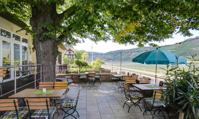 Osterspai Hotel | Hotel Lindenhof