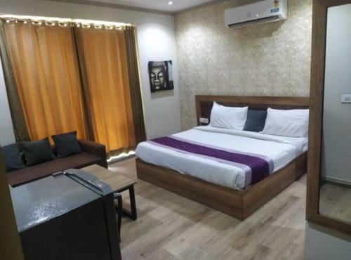 Gurugram Hotel | Hotel O Drippy Stays