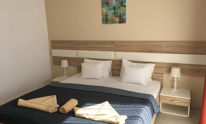 Balatonfured Hotel | Hotel Pallone