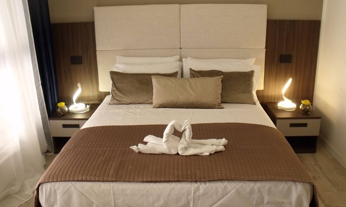 Ruggero Settimo Hotel | Hotel Plaza Ungheria