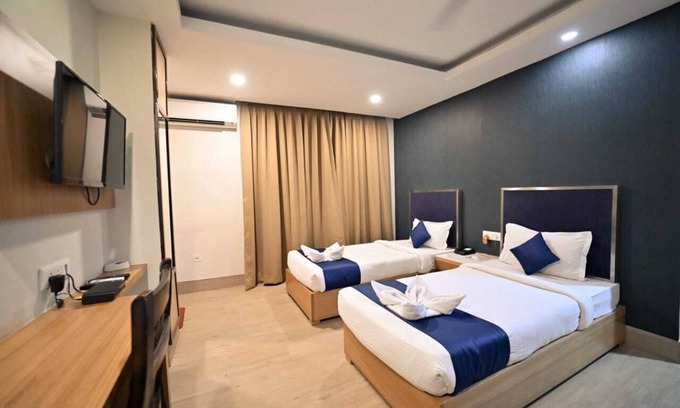 Sualkuchi Hotel | Hotel Prag Continental